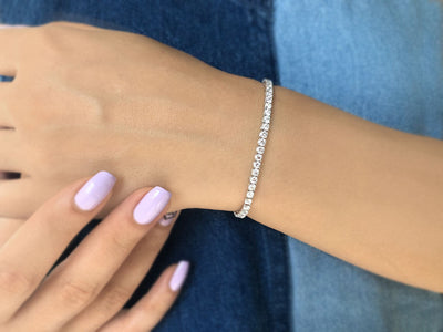 Bracelet tennis en or blanc 14 carats avec diamants de 5,20 carats