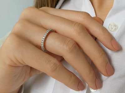 0.97 carat diamond all around alliance in 750 18 K white gold