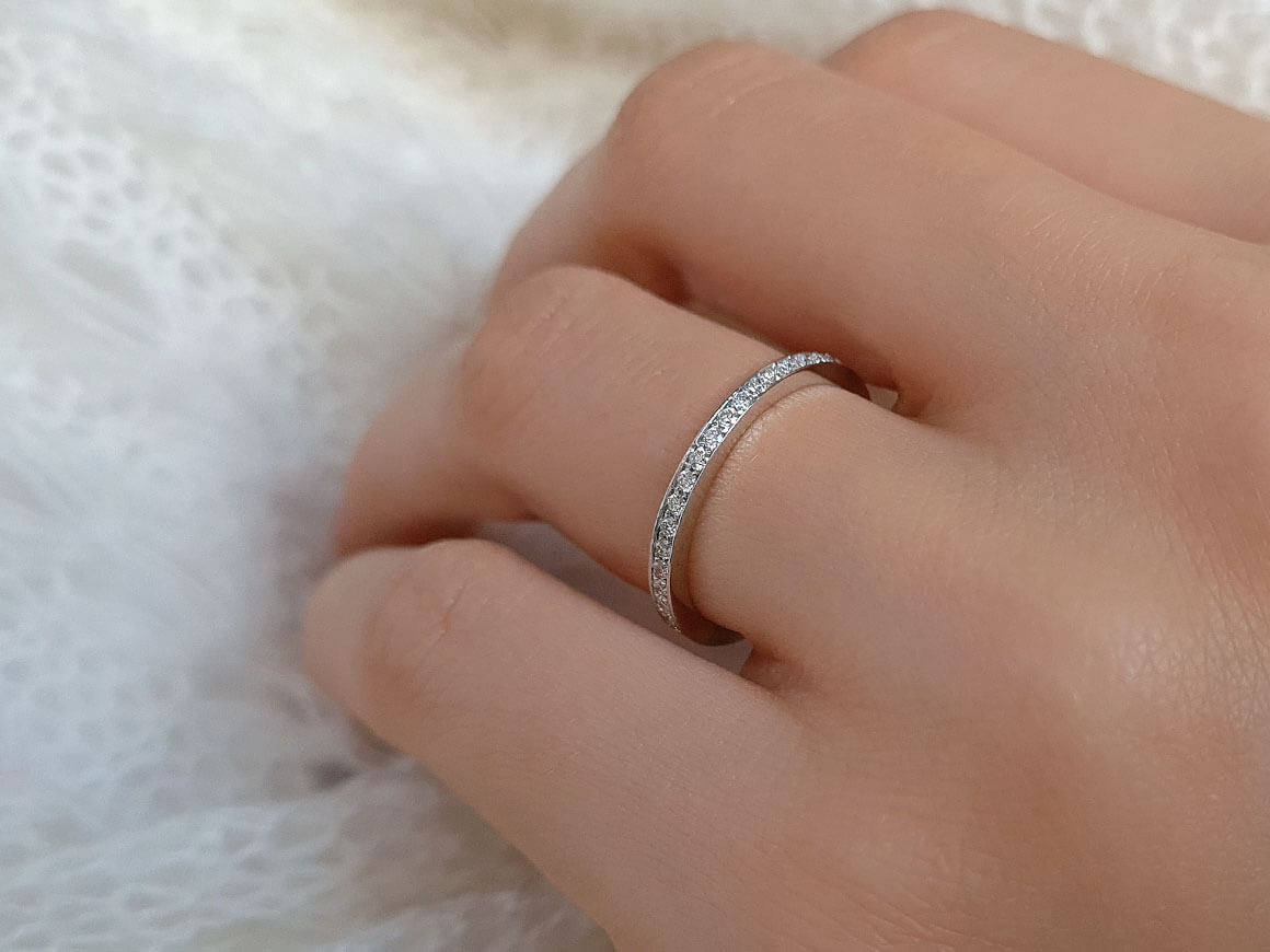 0.44 carat diamond all-around alliance in 585 14 K white gold