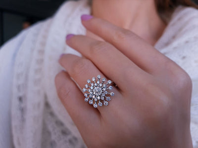 Large diamond snowflake ring in 14 K white gold