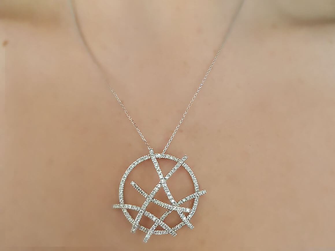 Collier en or blanc 18 carats avec diamants de 1,60 carat
