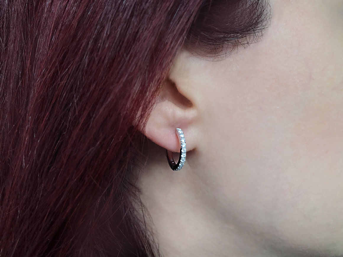 Diamond hoop earring in 585 14 carat white gold