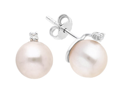 Diamond and natural pearl earrings in 8 carat white gold