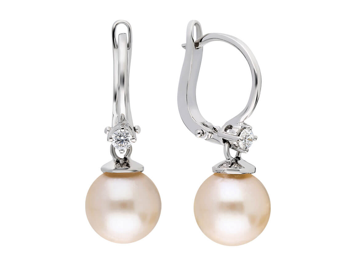 Diamond and natural pearl earrings in 14 K white gold