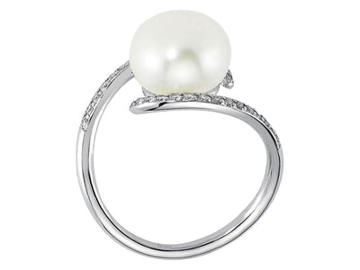 Diamond and pearl ring in 14 K white gold