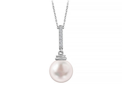 Diamond and pearl necklace in 14 carat white gold