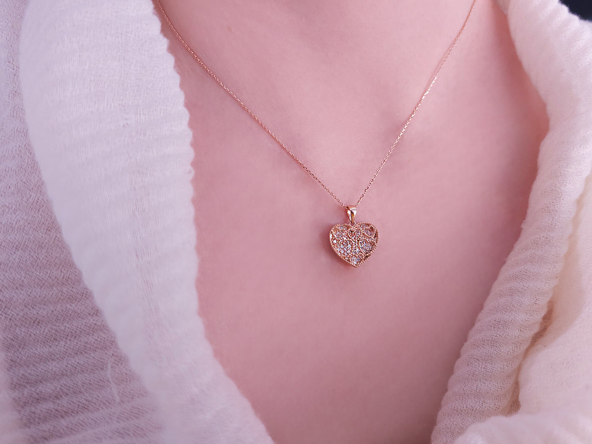 0,78 Karat Diamant Herz Collier in 14 K Weißgold - handgefertigter Diamantschmuck aus Feingold | Sirius Diamant