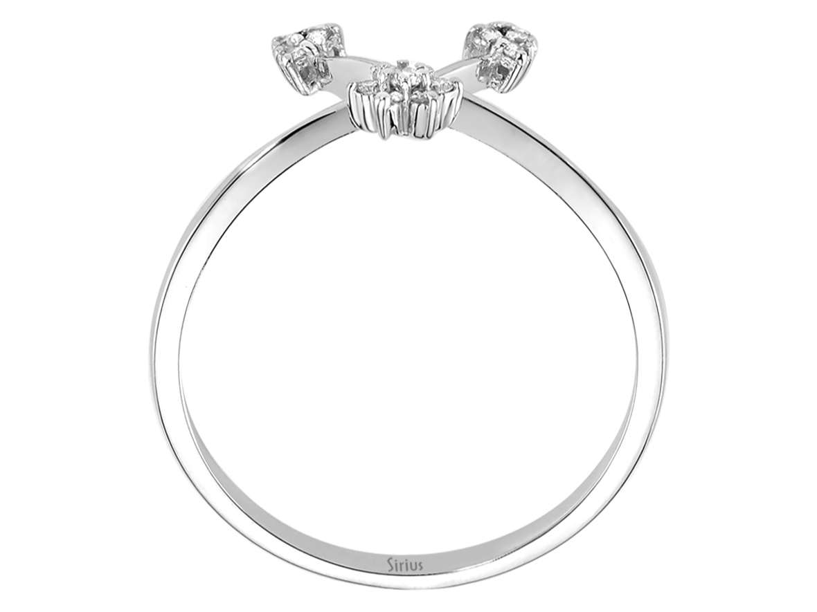 Diamond snowdrop ladies' ring in 18 K white gold