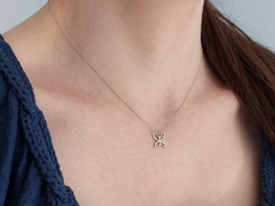 Collier papillon diamant en or blanc 333 8 carats