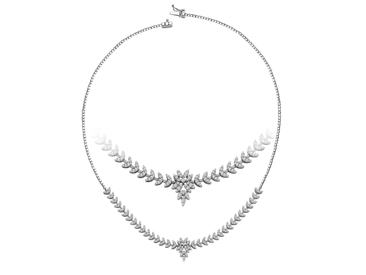 Halskette mit Diamanten und Chrysanthemen - handgefertigter Diamantschmuck aus Feingold | Sirius Diamant
