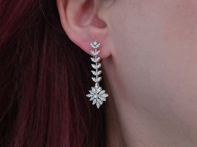 Diamond chrysanthemum earrings in 18 K