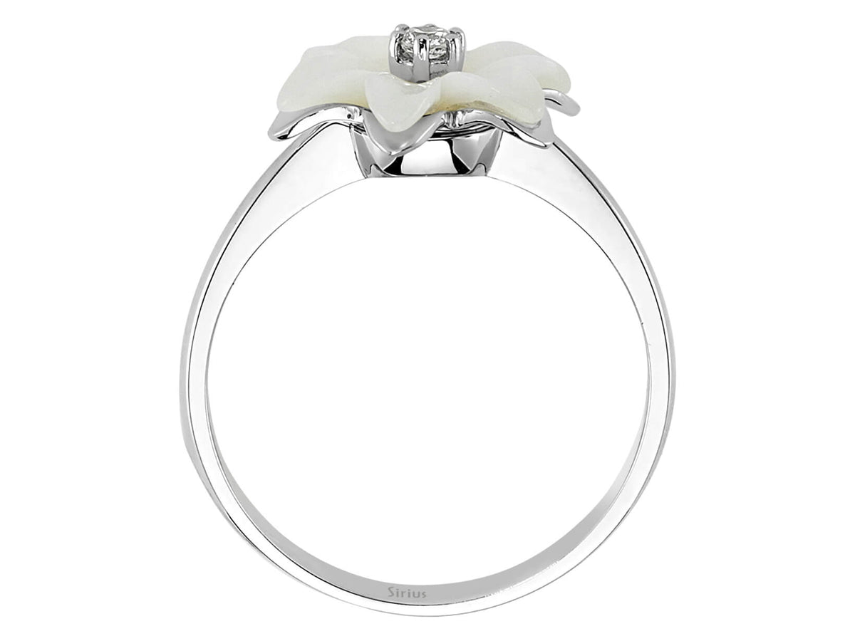 Diamant und Perlmutt Schneeglöckchen Ring in 14 K Weißgold - handgefertigter Diamantschmuck aus Feingold | Sirius Diamant