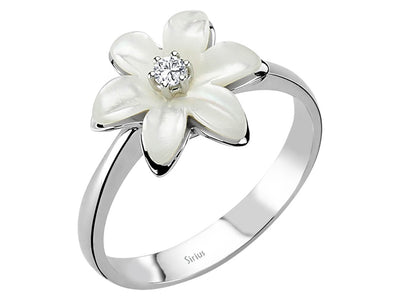Bague perce-neige en or blanc 14 carats avec diamants et nacre
