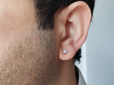 0.33 carat diamond men's earring in 585 14 carat white gold