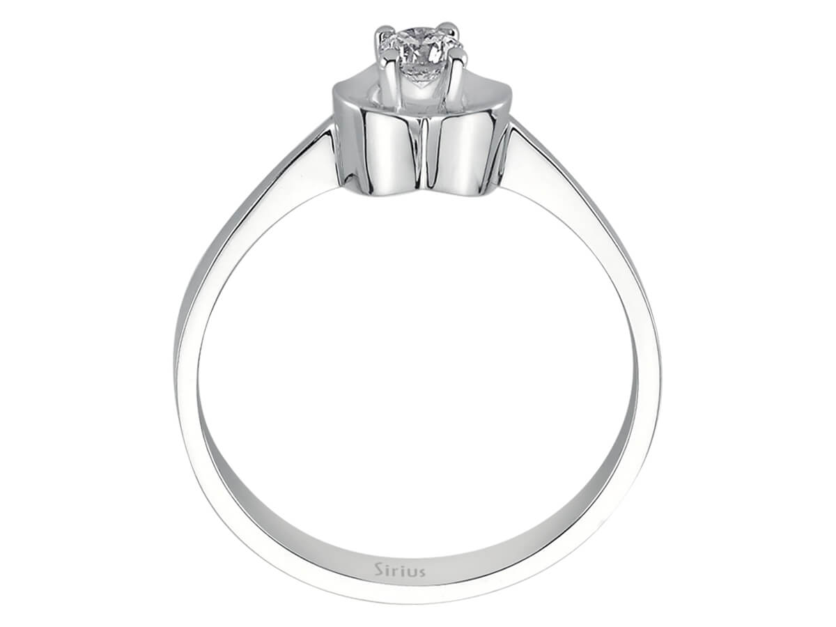 0,16 Karat Diamant Herz Solitär Ring - handgefertigter Diamantschmuck aus Feingold | Sirius Diamant