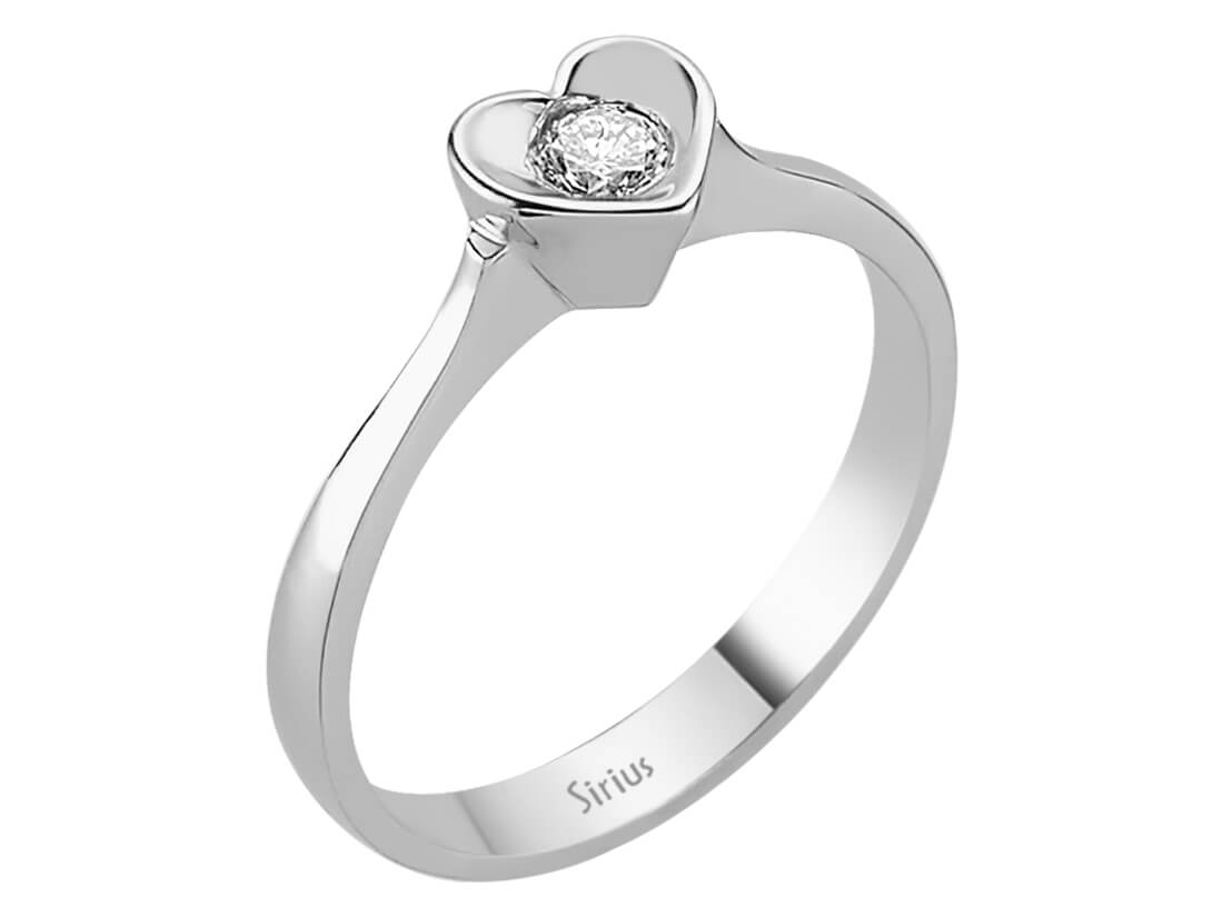 0,10 Karat Diamant Herz Solitär Ring - handgefertigter Diamantschmuck aus Feingold | Sirius Diamant
