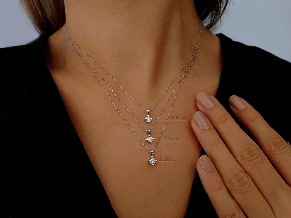 Collier solitaire couleur F 0,20 carat
