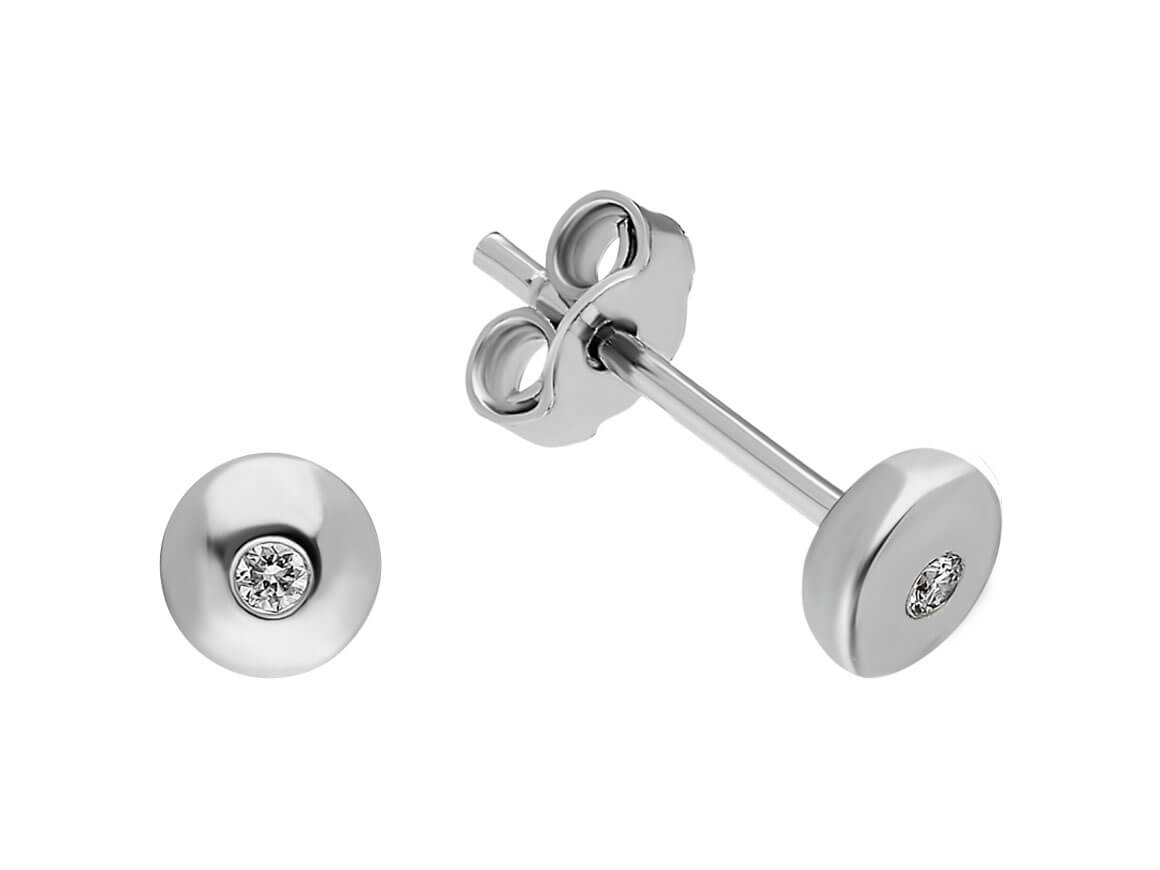 F color 0.05 carat stud earrings in 333 8 carat white gold