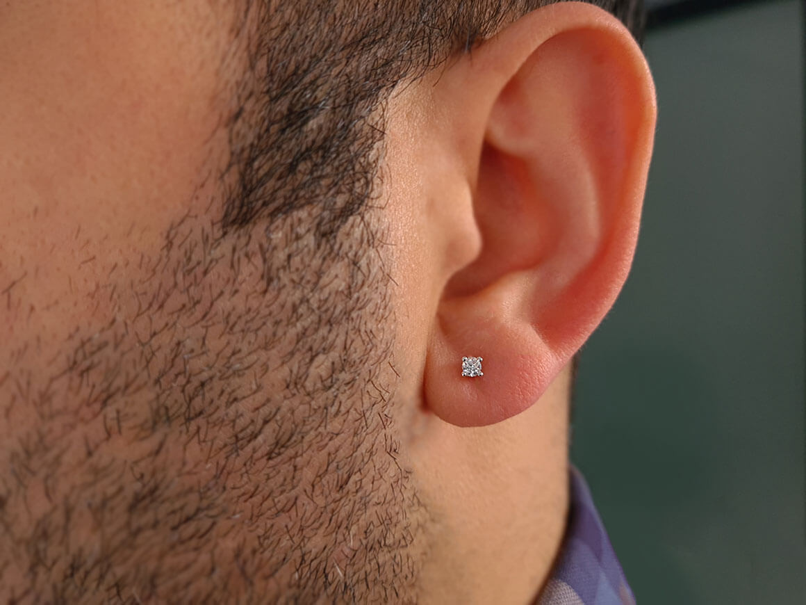 0,10 Carat Diamant Herren Ohrring in 585er 14 K Weissgold - handgefertigter Diamantschmuck aus Feingold | Sirius Diamant