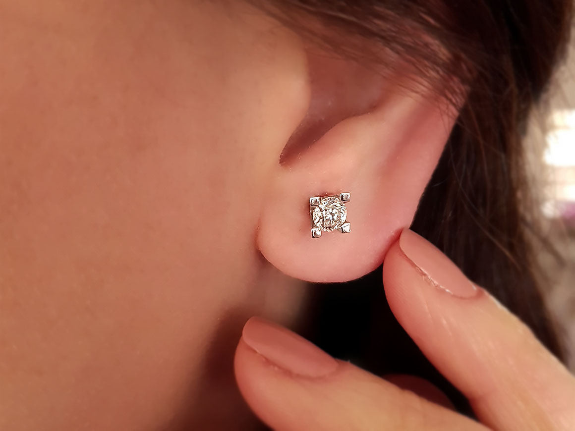 1,02 Carat Solitär Ohrstecker in 18 K - handgefertigter Diamantschmuck aus Feingold | Sirius Diamant
