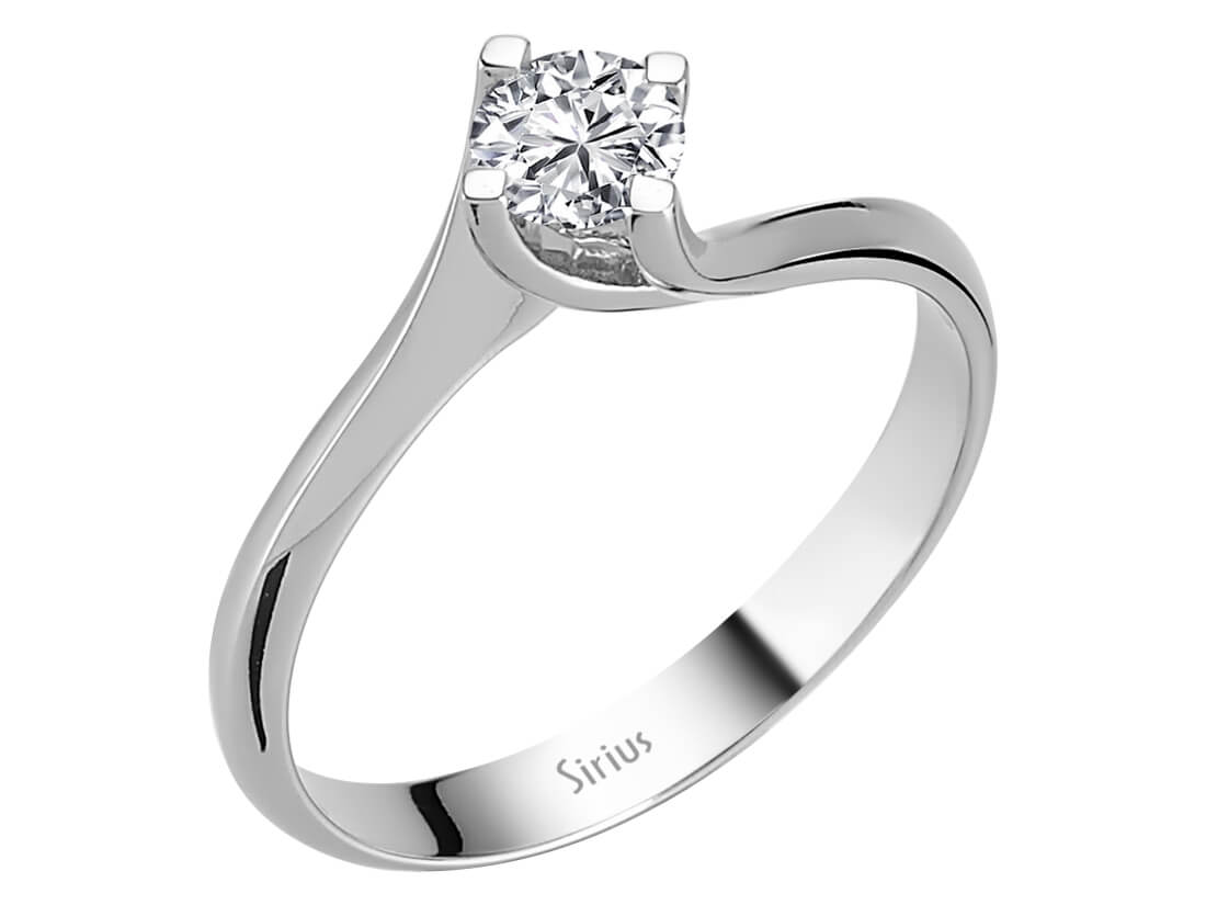 0.33 carat diamond solitaire ring in 14 K white gold
