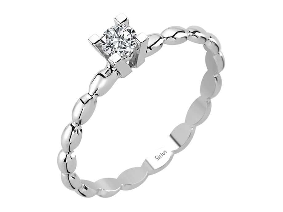 0,18 Carat Diamant Solitär Ring in 750 er 18 Karat Weißgold - handgefertigter Diamantschmuck aus Feingold | Sirius Diamant