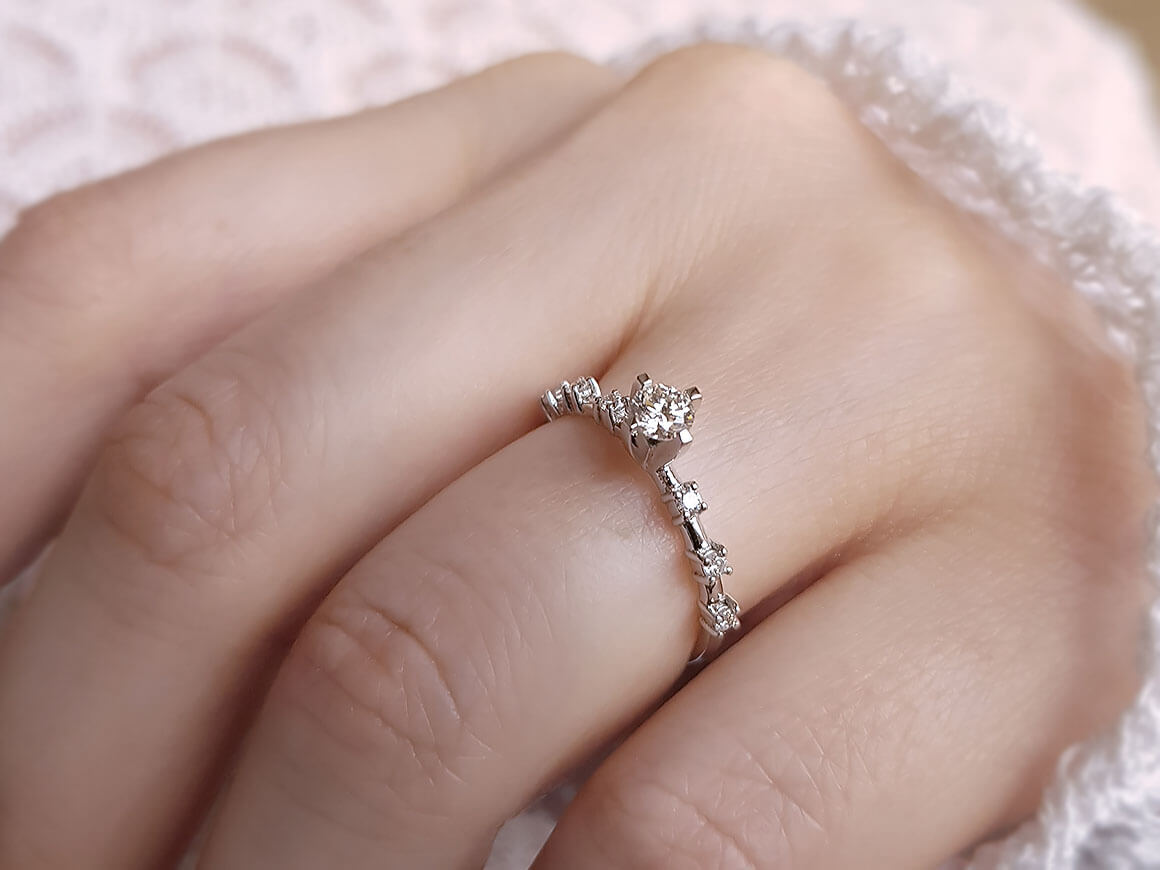Bague solitaire en diamant de 0,33 carat au total