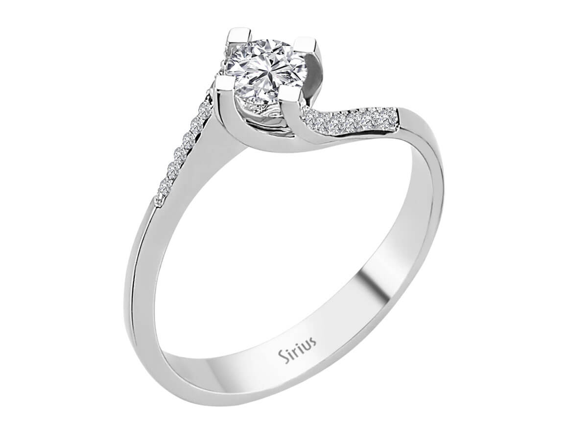 Total 0.30 carat diamond solitaire ring