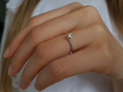 Bague solitaire en diamant de 0,15 carat