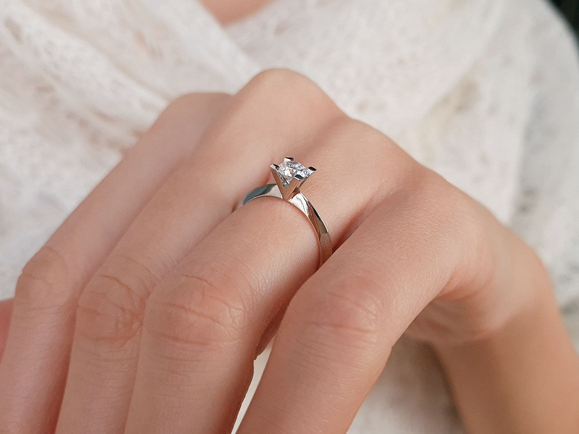 0.50 carat diamond solitaire ring in 18 K