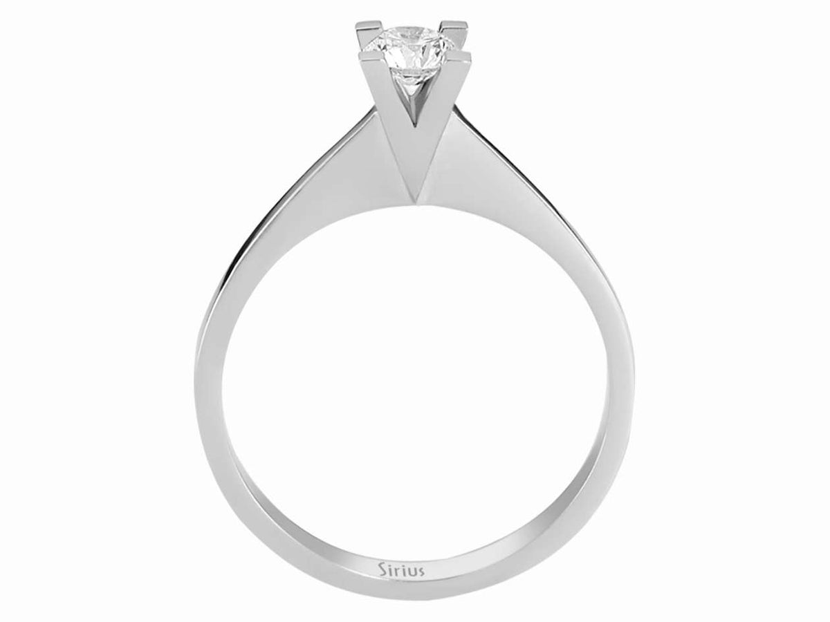 0,28 Karat Diamant Solitär Ring - handgefertigter Diamantschmuck aus Feingold | Sirius Diamant