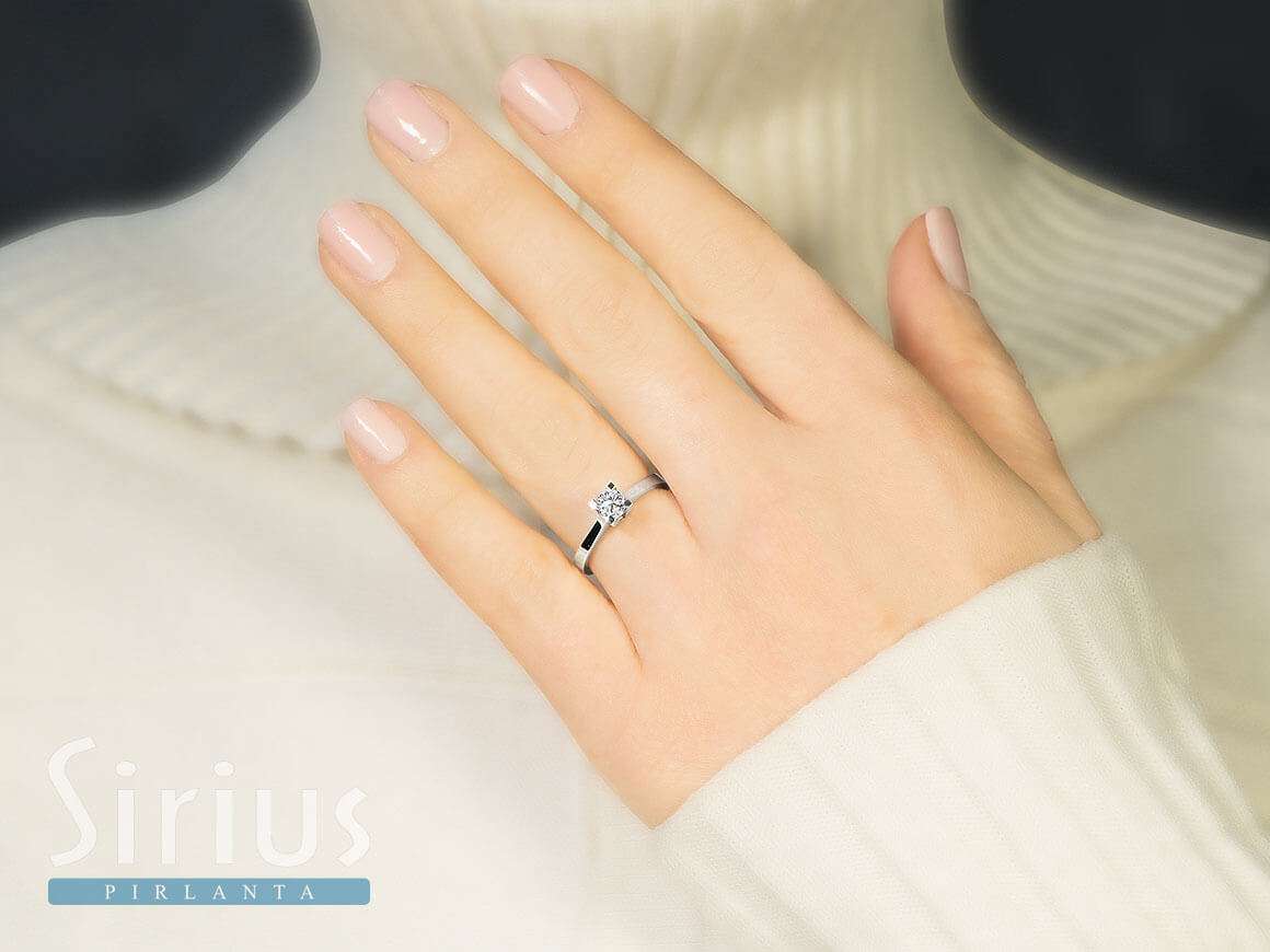 Bague solitaire en diamant de 0,32 carat