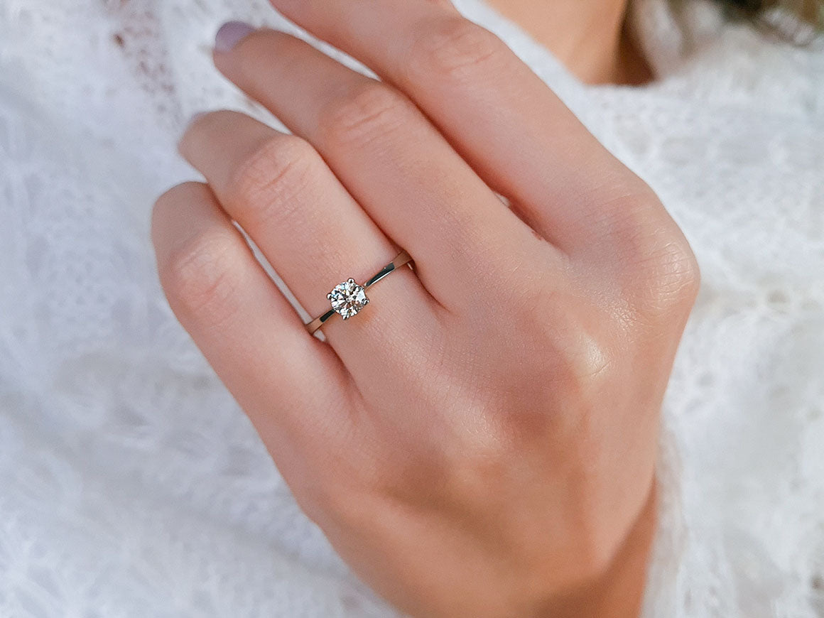 Bague solitaire en diamant de 0,39 carat