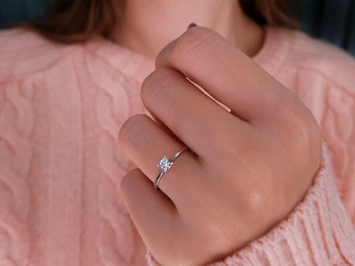 Bague solitaire en diamant de 0,18 carat