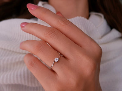 Bague solitaire en diamant de 0,14 carat