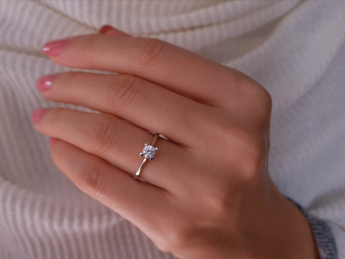 0.31 Carat Diamond Solitaire Ring in 18K