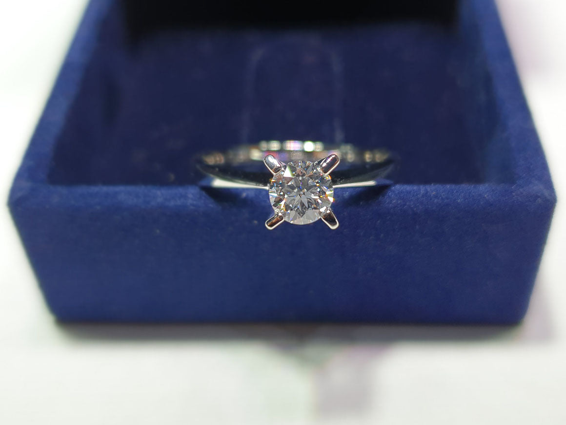 Bague solitaire en diamant de 0,41 carat