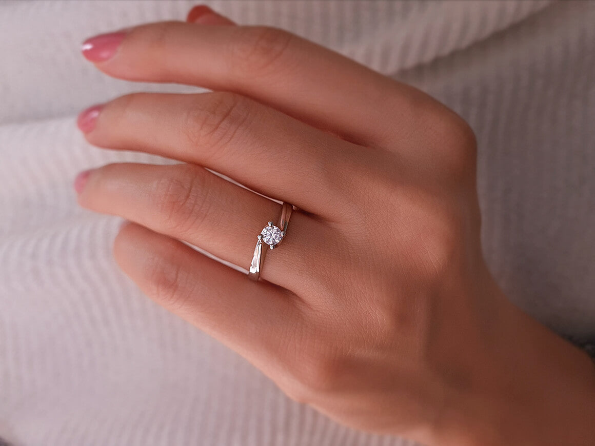 Bague solitaire en diamant de 0,24 carat