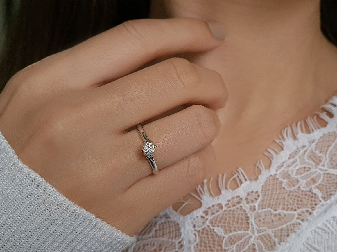 Bague solitaire en diamant de 0,30 carat
