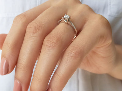 0.60 carat diamond solitaire effect ring