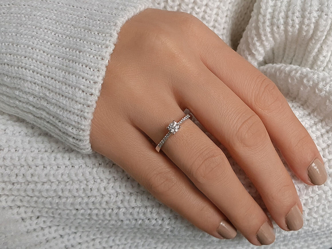 Bague solitaire en diamant de 0,45 carat au total