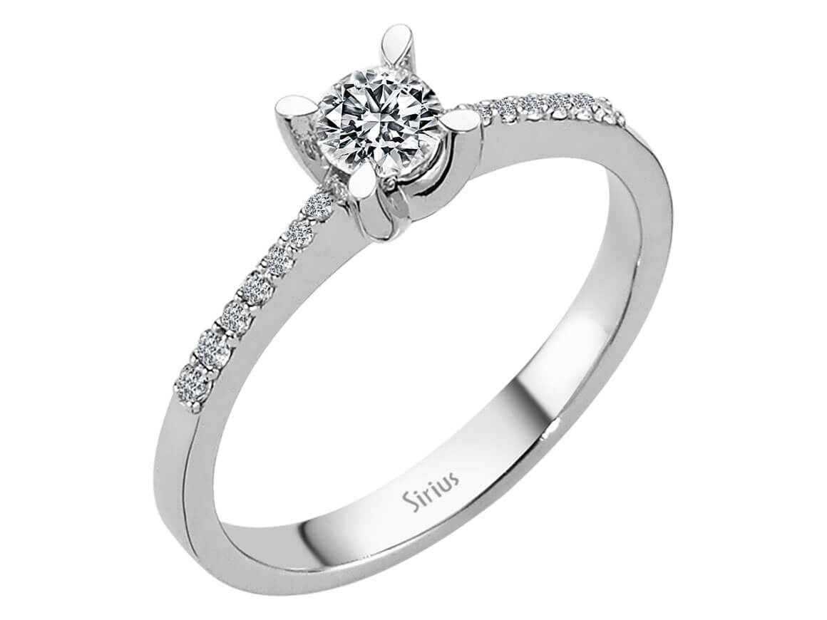 0.39 total carat diamond solitaire ring in 18 K