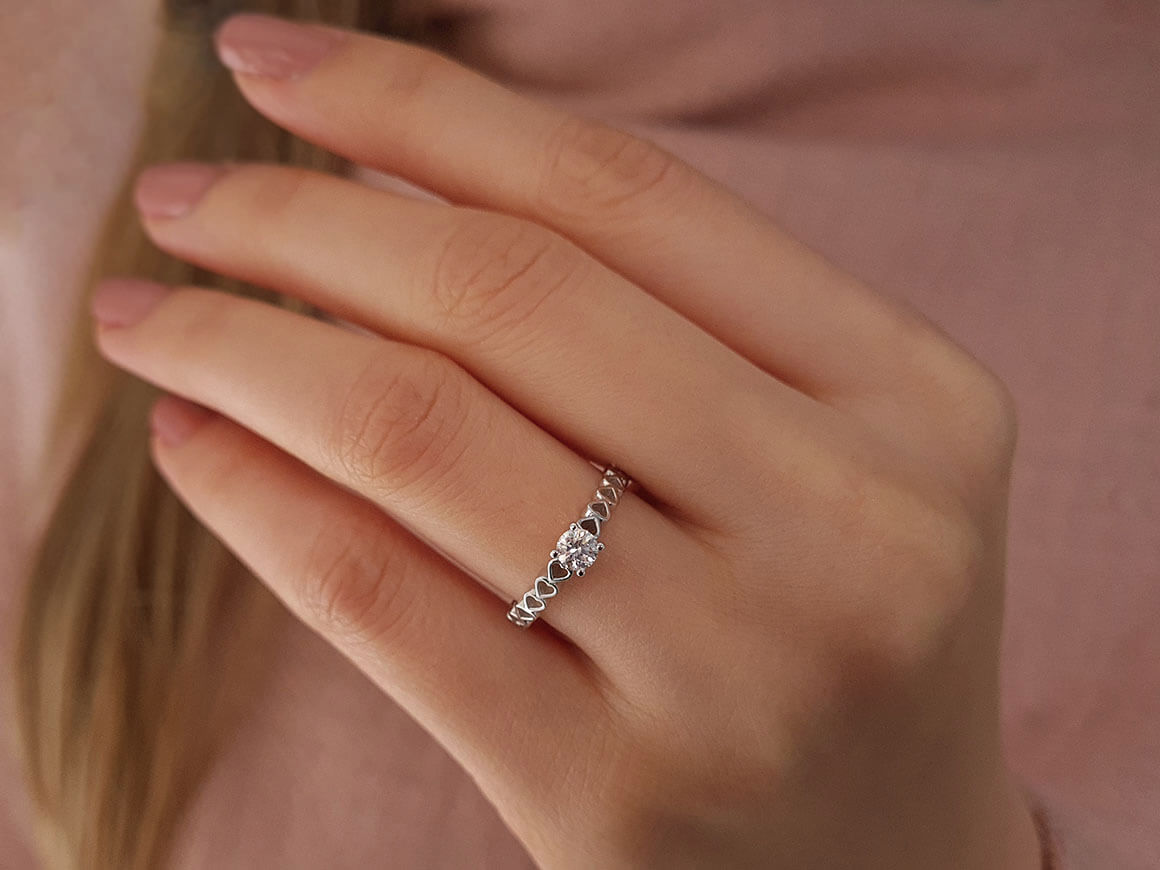 Bague solitaire en diamant de 0,25 carat de couleur H