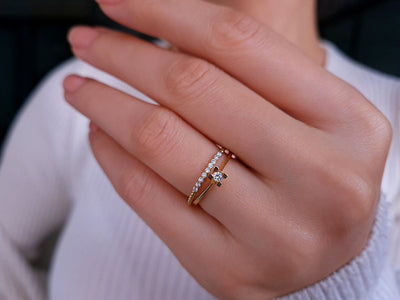 Bague solitaire en diamant de 0,06 carat