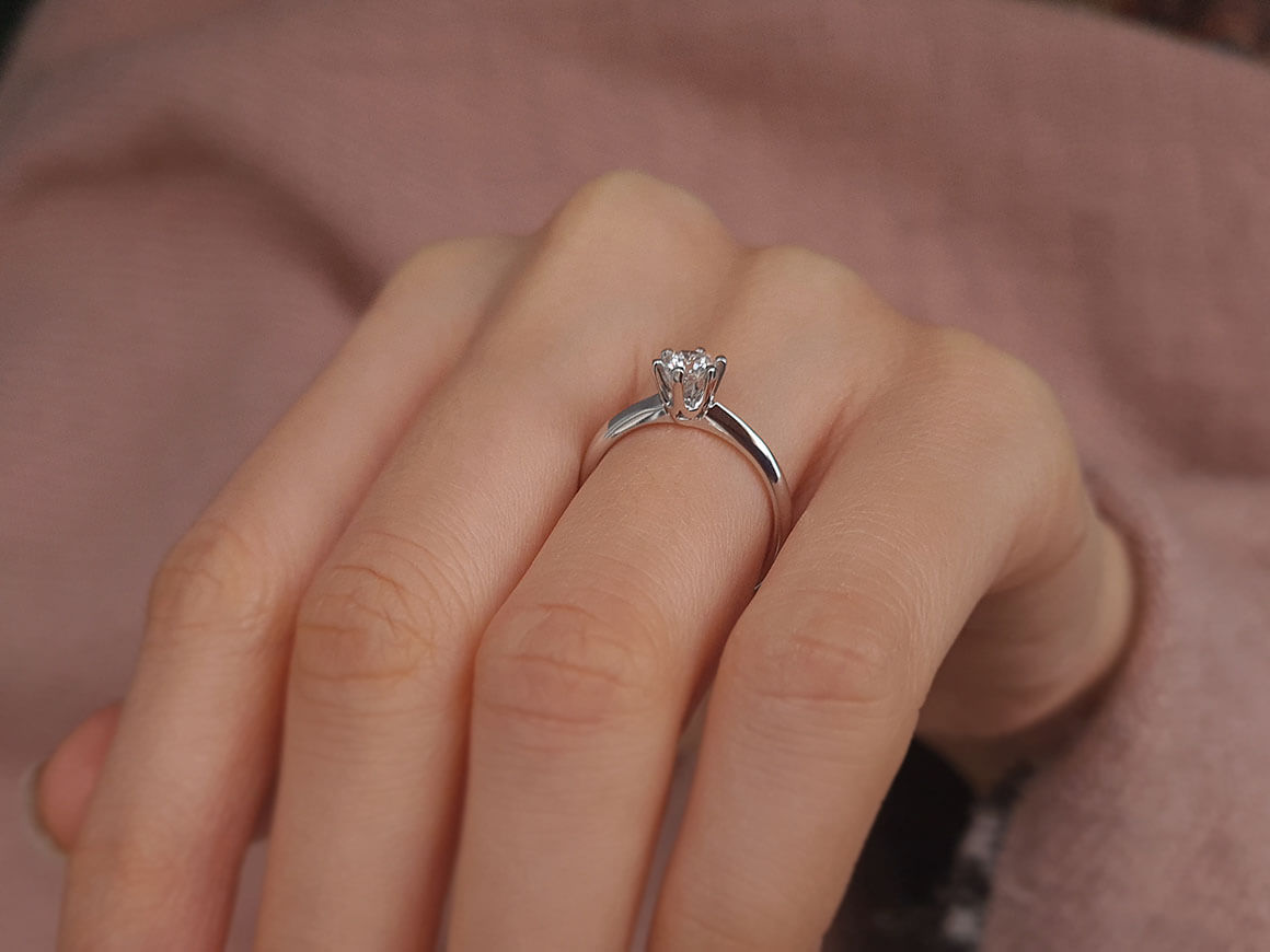 F Color 0.40 Carat Diamond Solitaire Ring