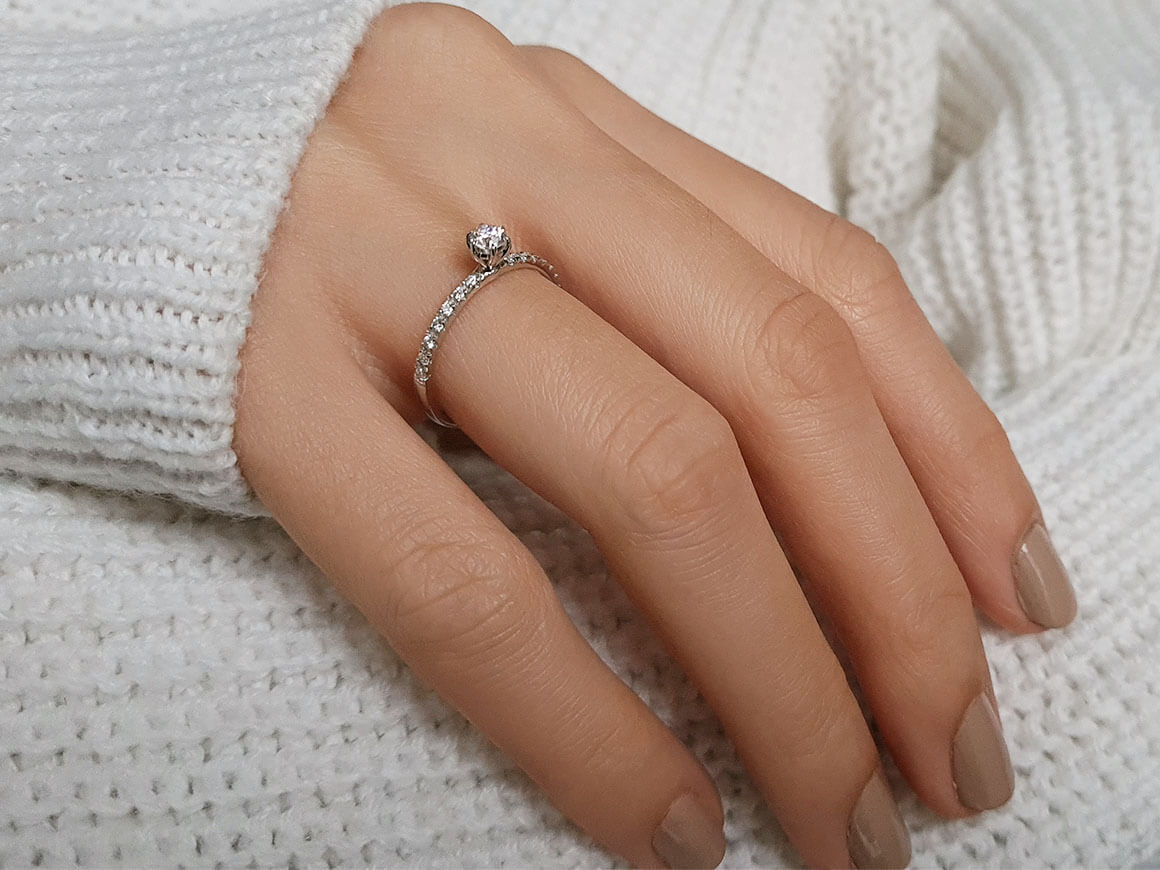 0.30 ct. Diamond Solitaire Pave Ring - 14k Gold