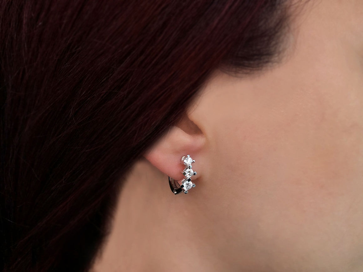Tria Diamant Ohrringe – handgefertigter Diamantschmuck aus Feingold | Sirius Diamant