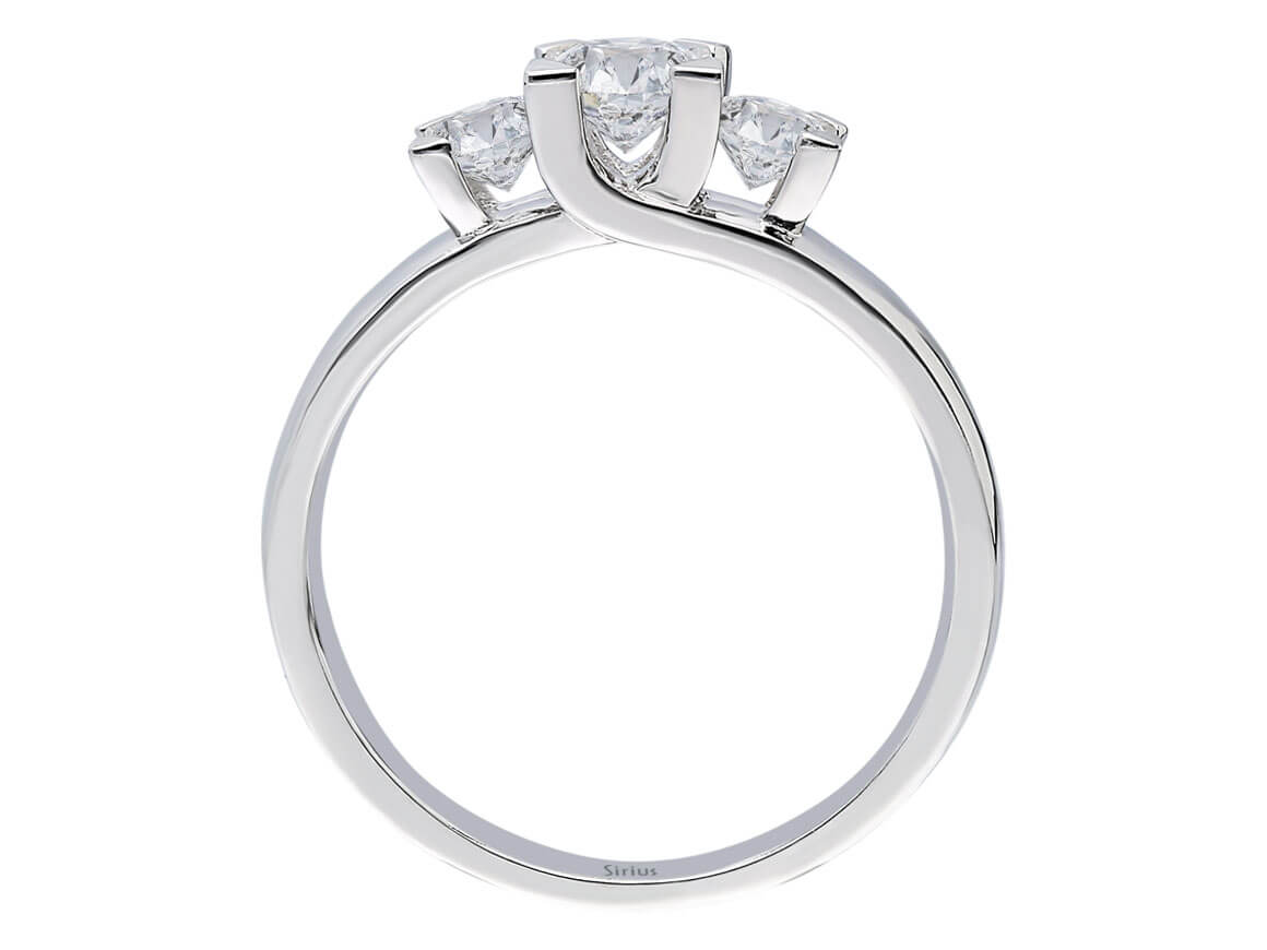 Bague trio de diamants de 0,75 carat en or blanc 14 carats