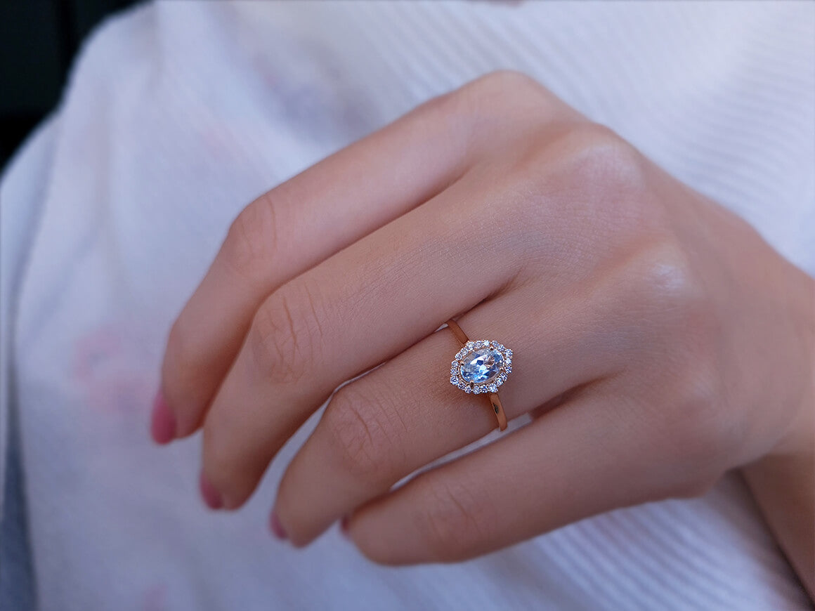 Bague en diamant et aigue-marine taille ovale 