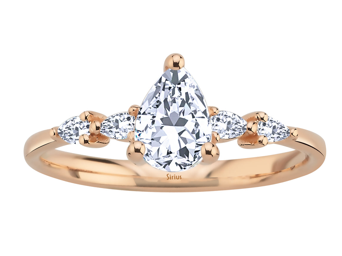 Ring mit Diamanten und weißen Topasen - handgefertigter Diamantschmuck aus Feingold | Sirius Diamant